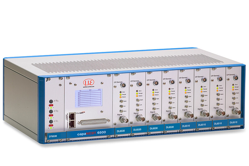 Controller capacitivo con risoluzione sub-nanometrica